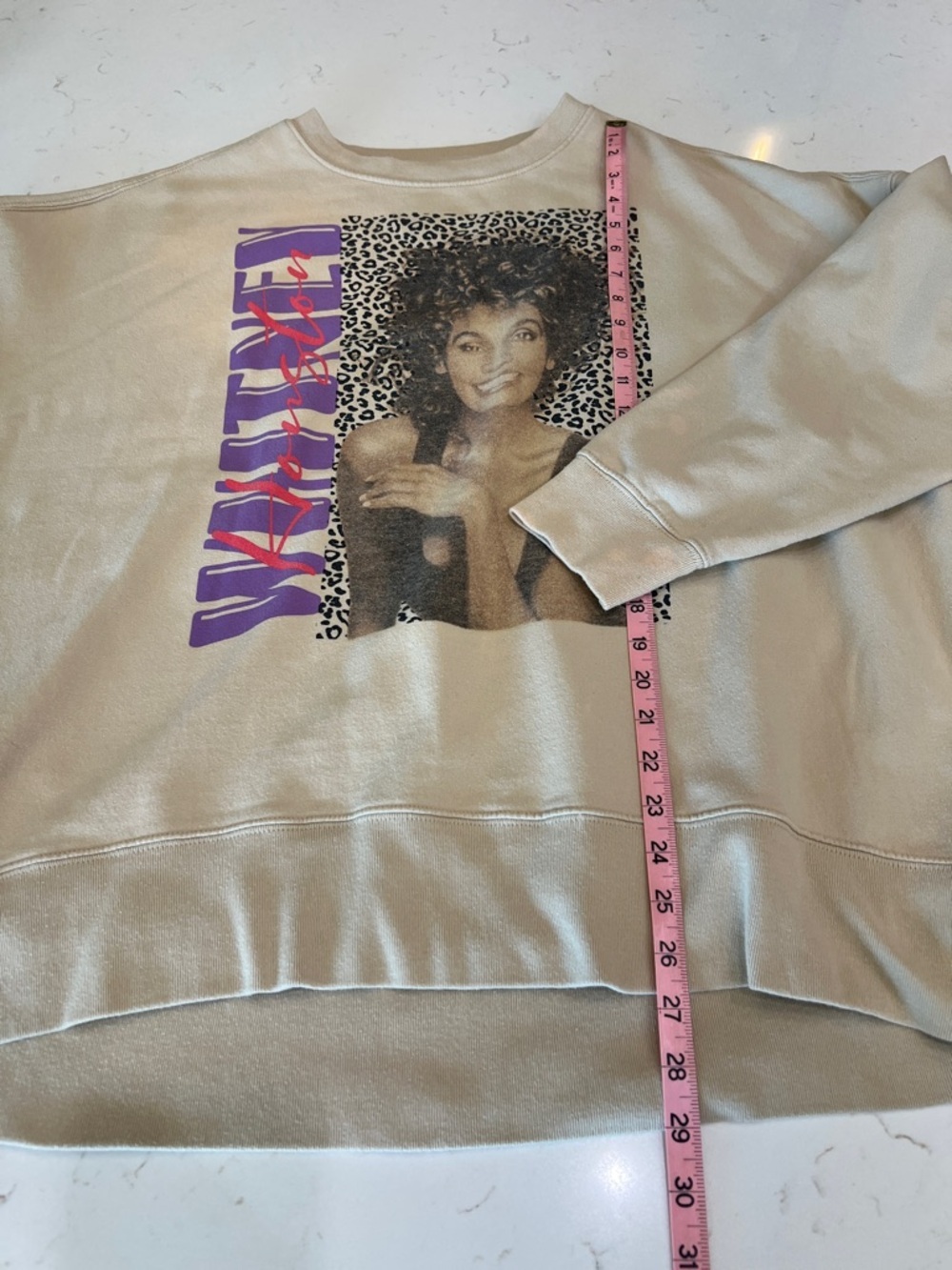 Whitney Houston Graphic Sweatshirt Leopard Print Photo Crewneck XL - Picture 7 of 9